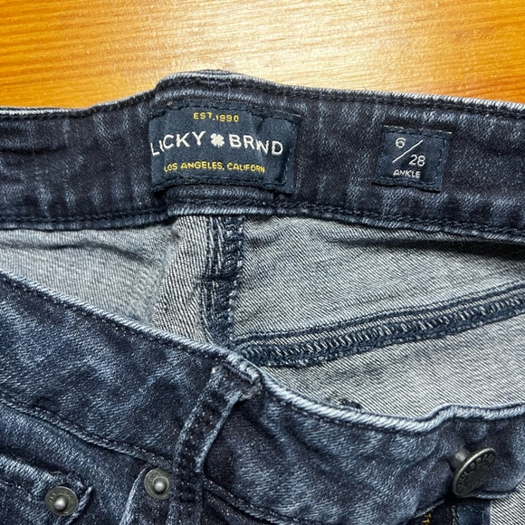 Lucky Brand Jean - Picture 5 of 6